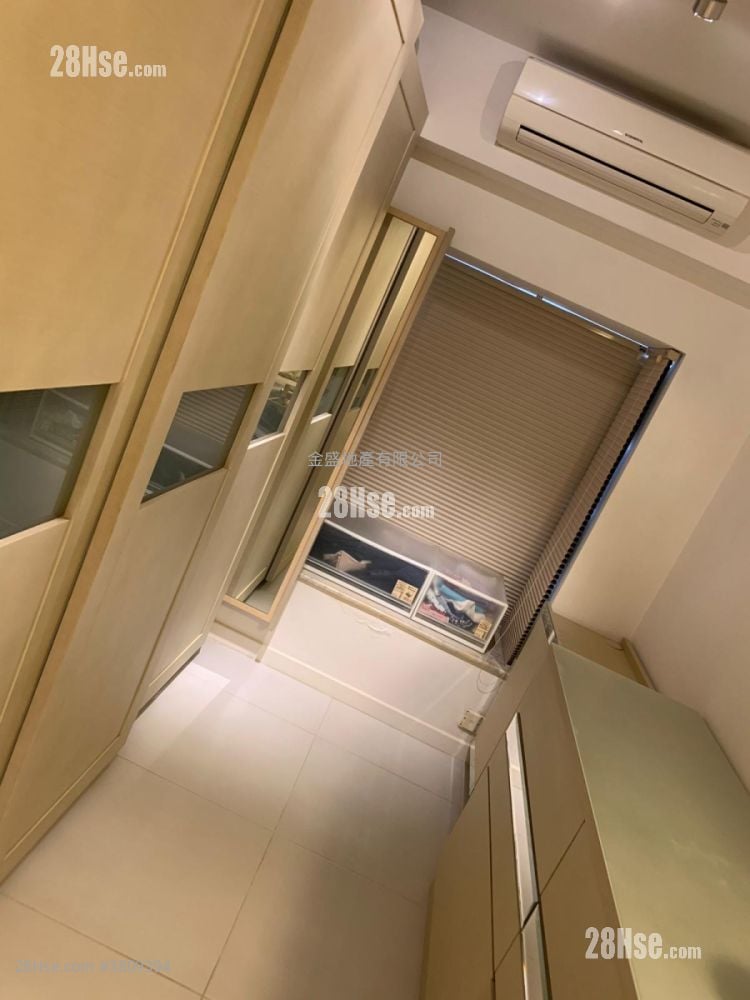 Chinese Mansion Rental 2 Bedrooms , 2 Bathrooms 674 ft²