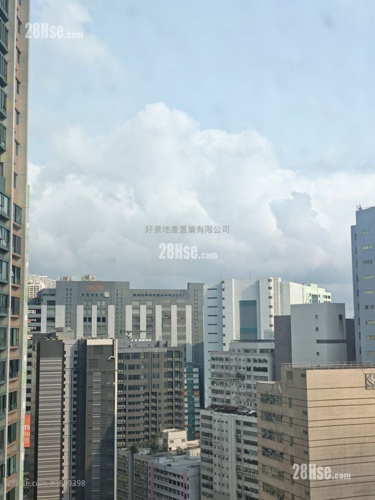 Chelsea Court Sell 3 Bedrooms , 2 Bathrooms 644 ft²