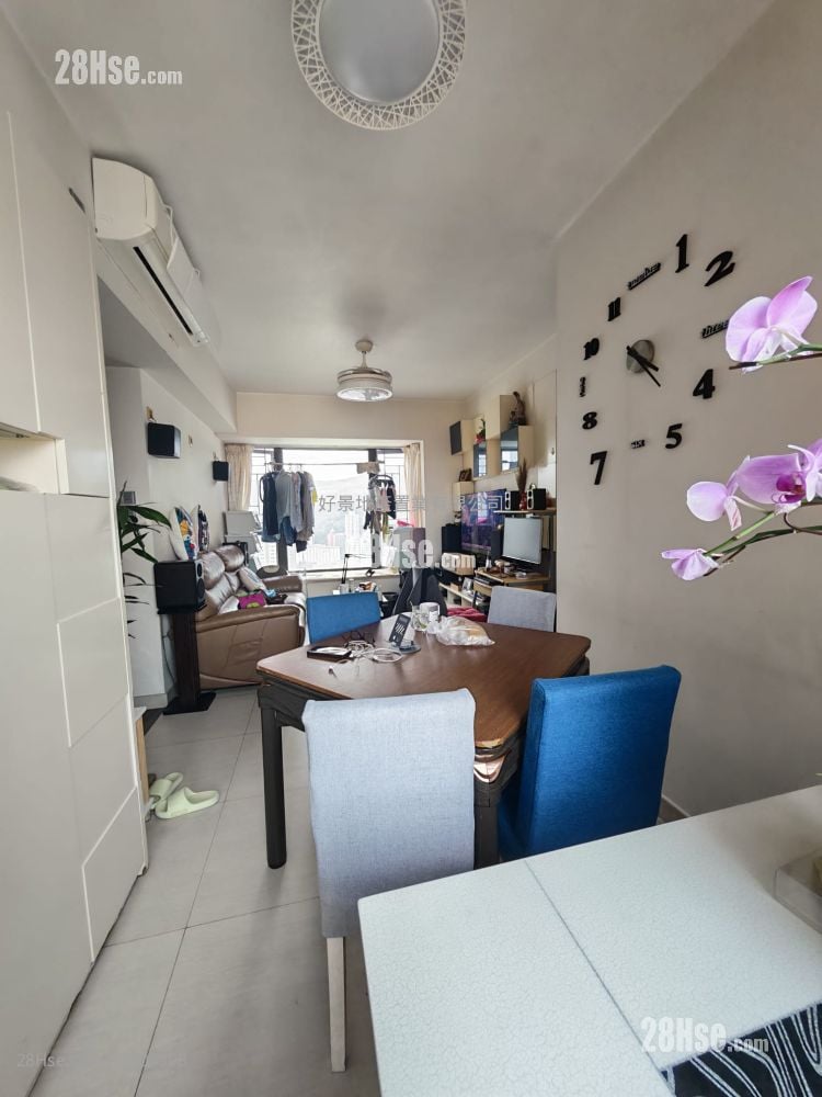 Chelsea Court Sell 3 Bedrooms , 2 Bathrooms 644 ft²