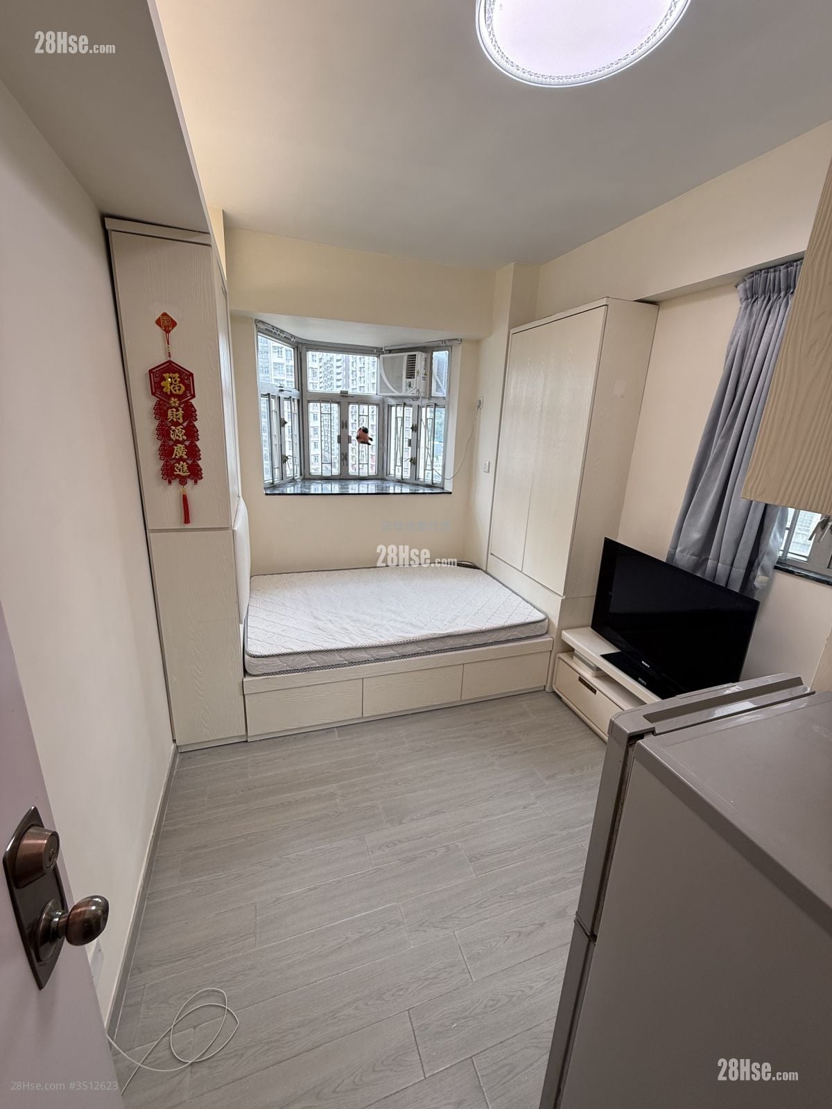 Shun Fat Building Sell Studio , 1 Bathroom 143 ft²