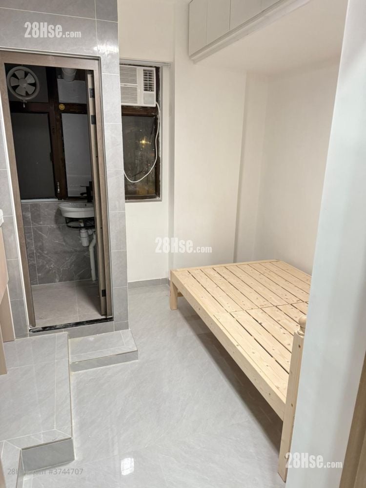 鴻發大樓 租盤 開放式間隔 , 1 浴室 85 平方呎