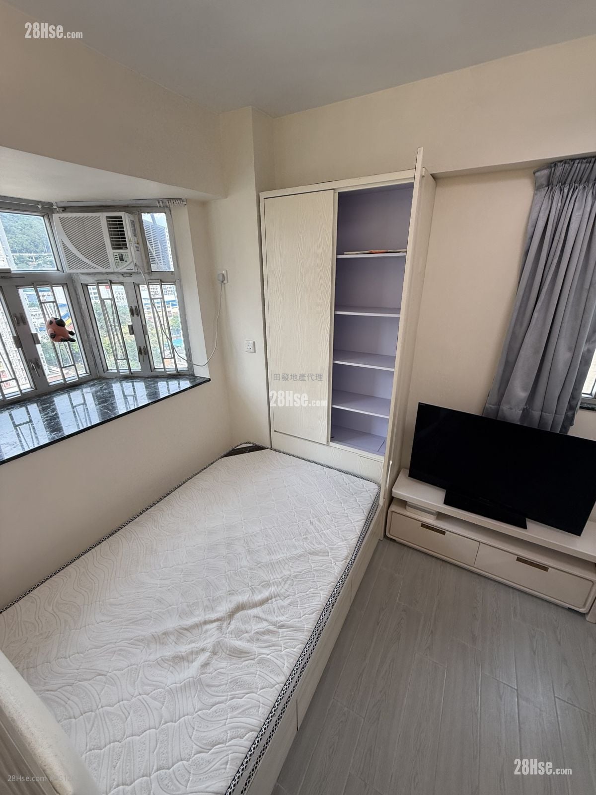 Shun Fat Building Sell Studio , 1 Bathroom 143 ft²