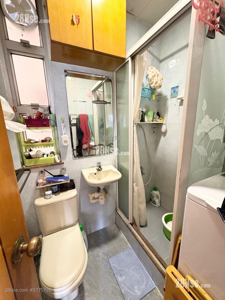 Jade Field Garden Sell 2 Bedrooms , 1 Bathroom 346 ft²