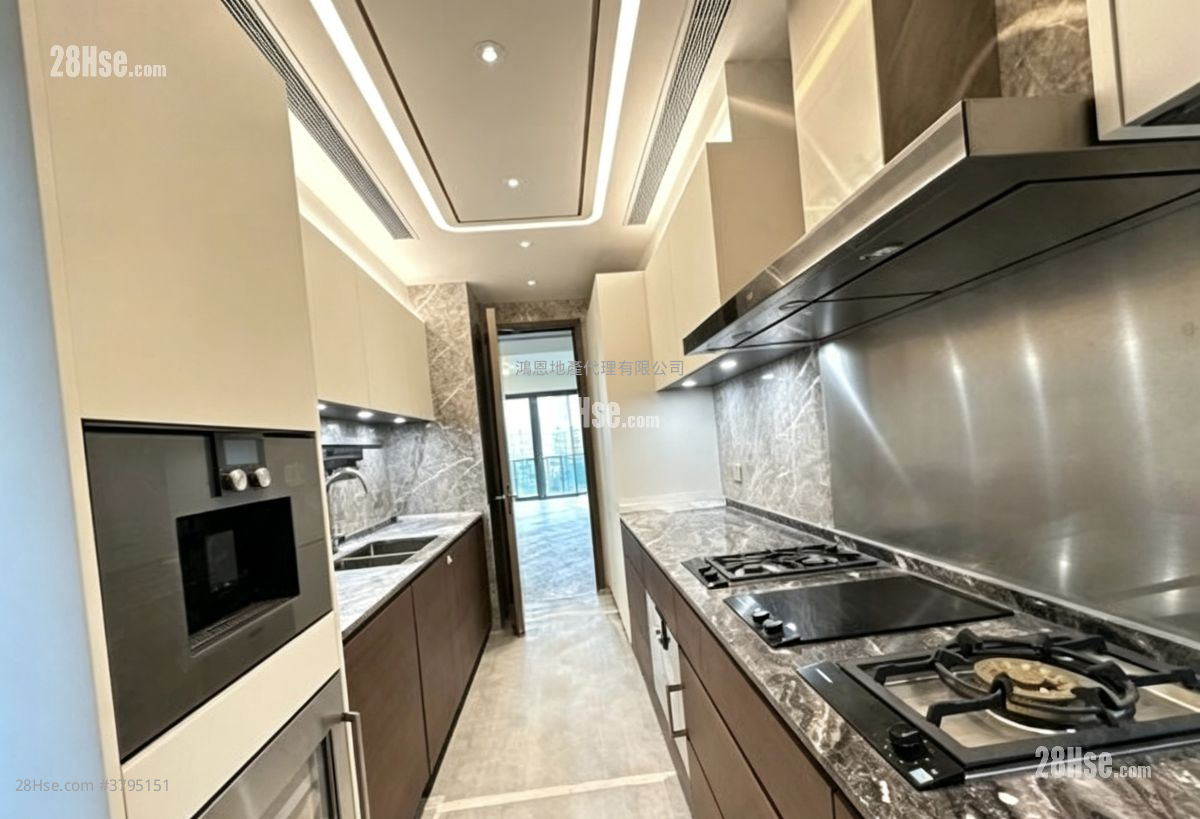 Grand Homm Rental 3 Bedrooms , 3 Bathrooms 1,425 ft²