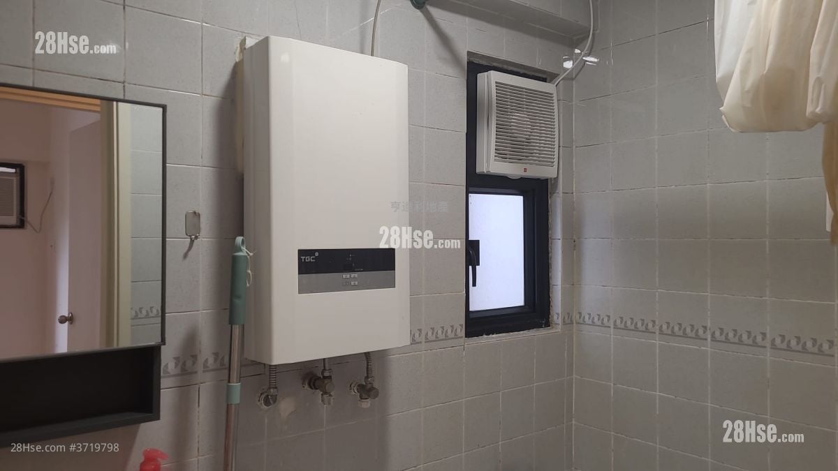 Shaukeiwan Plaza Rental 2 Bedrooms , 1 Bathroom 344 ft²