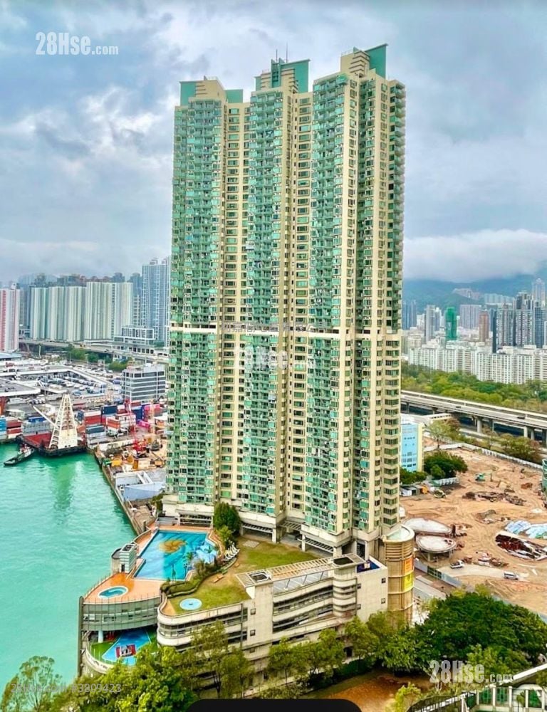 Hampton Place Sell 2 Bedrooms , 1 Bathroom 447 ft²