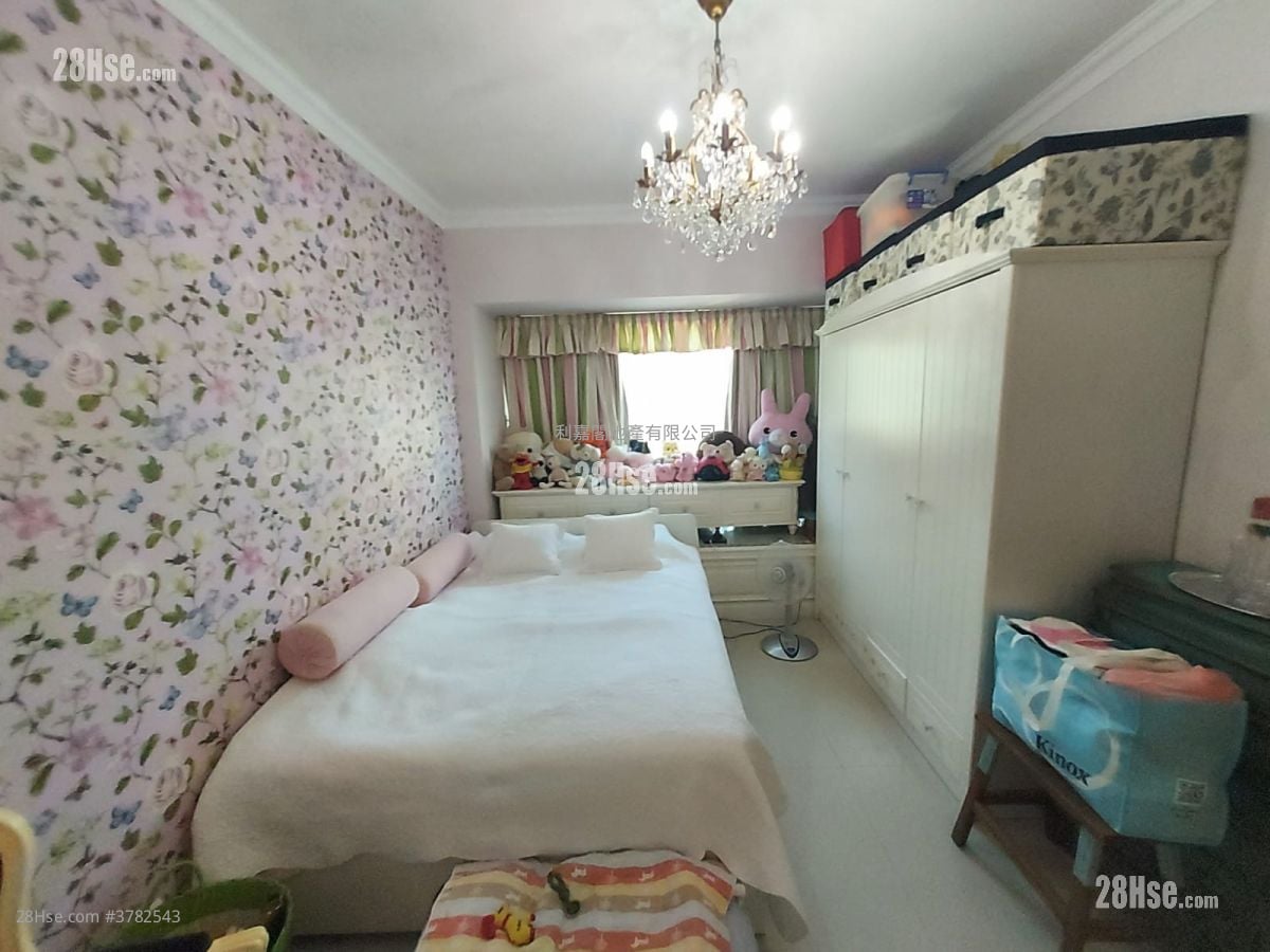 尚御 租盘 4 房 , 3 浴室 1,614 平方尺