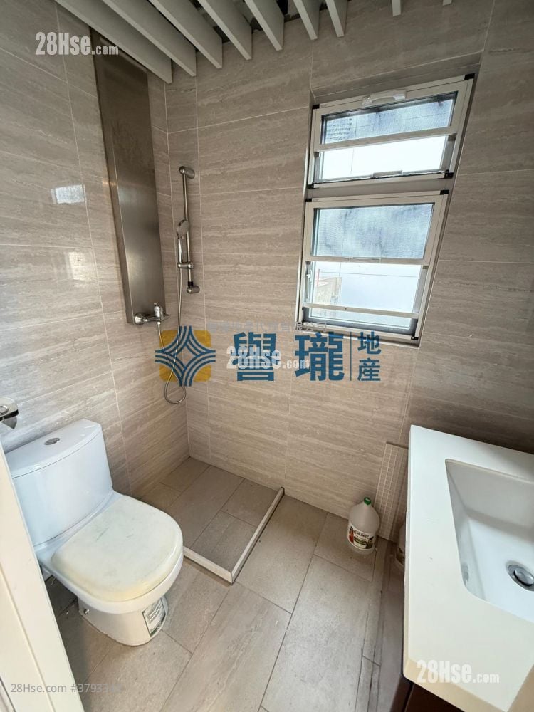 The Star Rental 1 Toilet