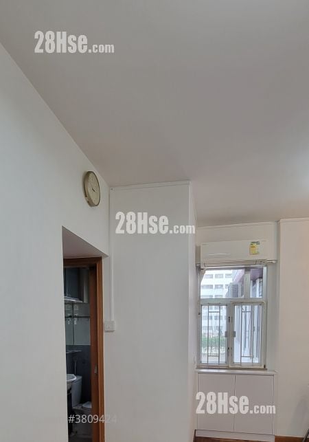 Jade Court Rental 2 Bedrooms , 1 Bathroom 393 ft²