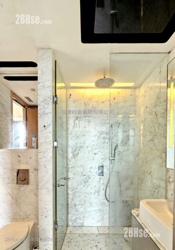 bathroom: The Gloucester Sell 1 Bedroom , 1 Bathroom 342 ft²