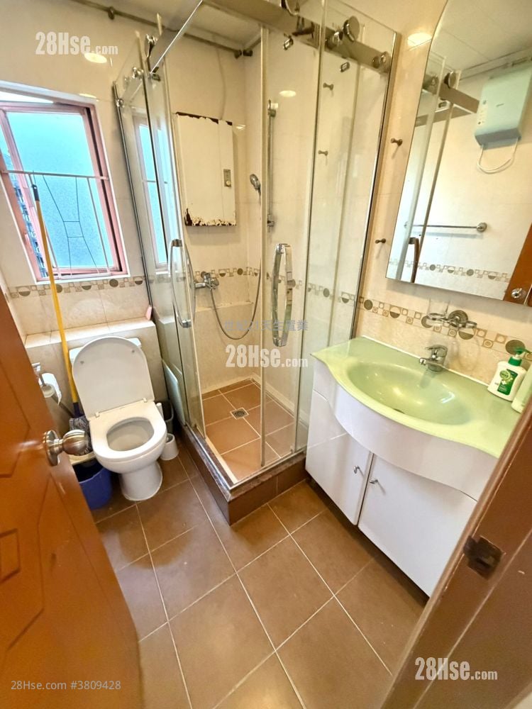 香港黄金海岸 售盘 3 房 , 2 浴室 685 平方尺