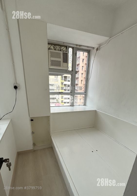 永宁大厦(顺宁道) 租盘 2 房 , 1 浴室 222 平方尺