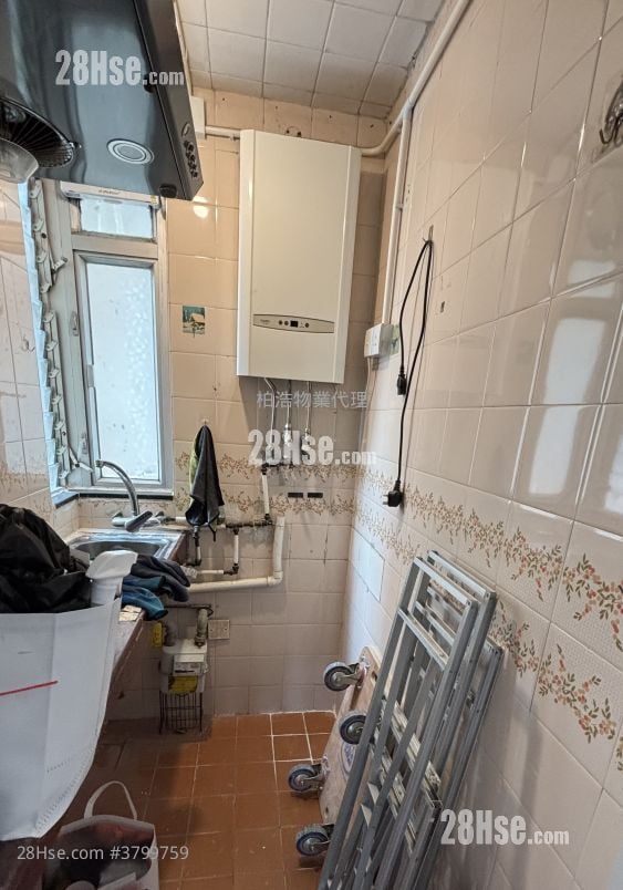 永宁大厦(顺宁道) 租盘 2 房 , 1 浴室 222 平方尺