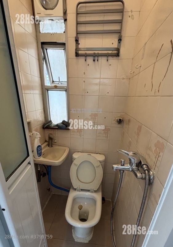 永宁大厦(顺宁道) 租盘 2 房 , 1 浴室 222 平方尺