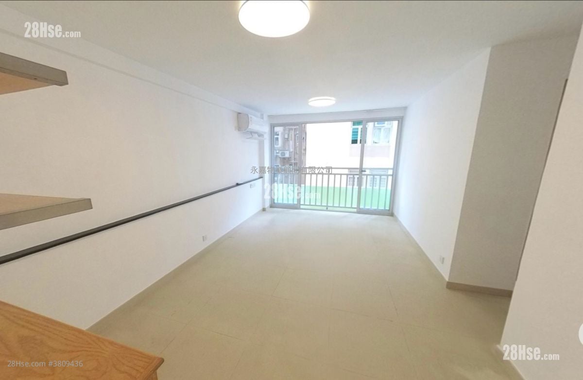 光辉园 售盘 3 房 , 2 浴室 702 平方尺