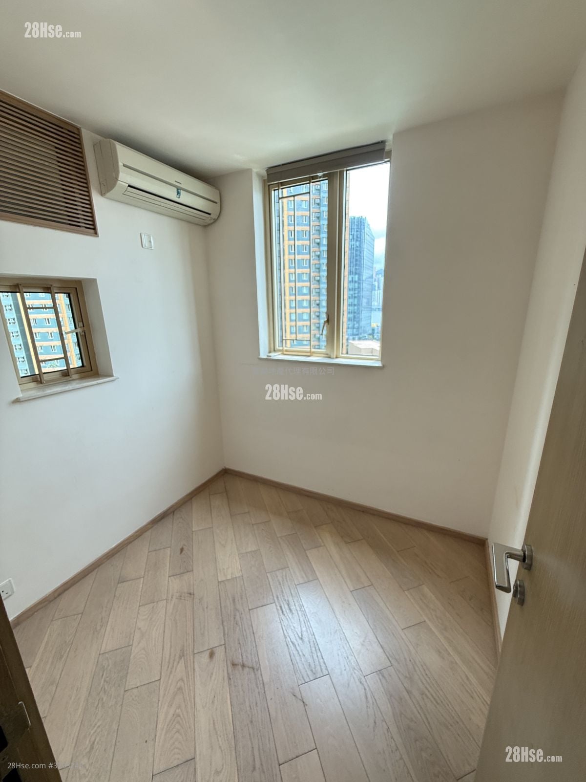 Harbour Place Rental 3 Bedrooms , 1 Bathroom 593 ft²