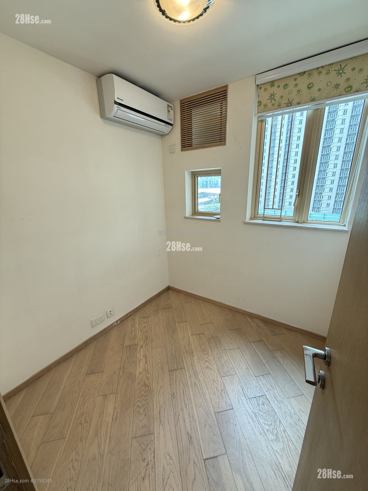 Harbour Place Rental 3 Bedrooms , 1 Bathroom 593 ft²