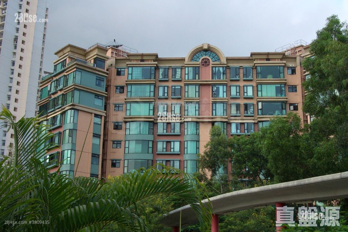 豪峰岭 售盘 4 房 , 3 浴室 944 平方尺