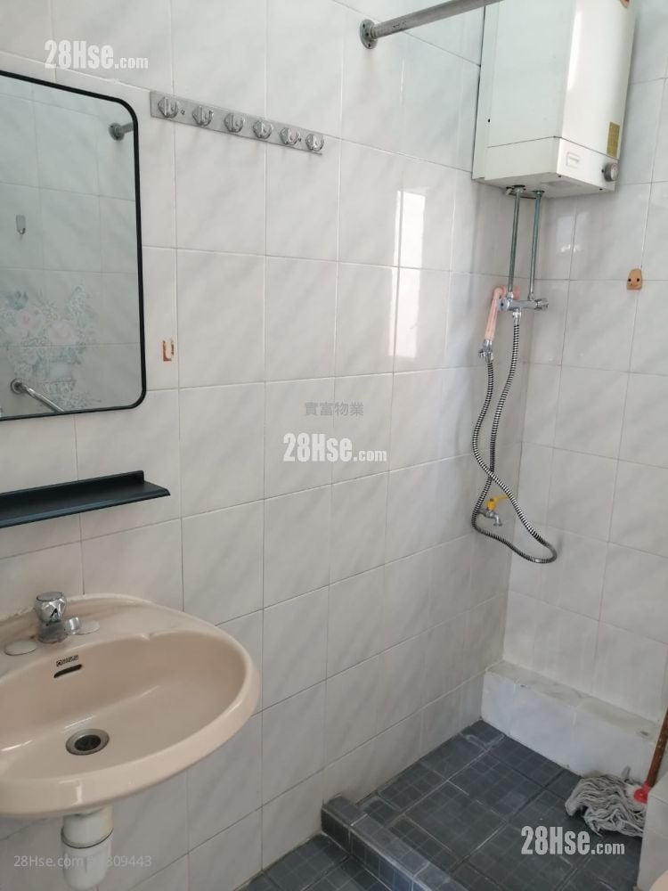 Fook On Building Sell 1 Bedroom , 1 Bathroom 301 ft²