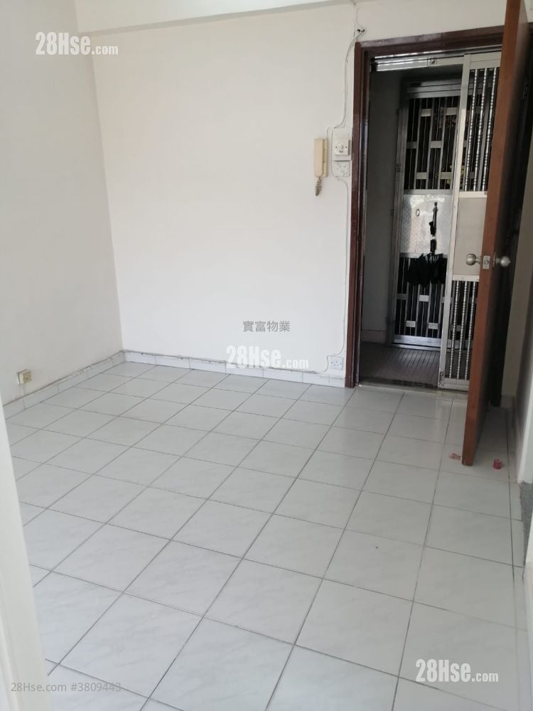 Fook On Building Sell 1 Bedroom , 1 Bathroom 301 ft²