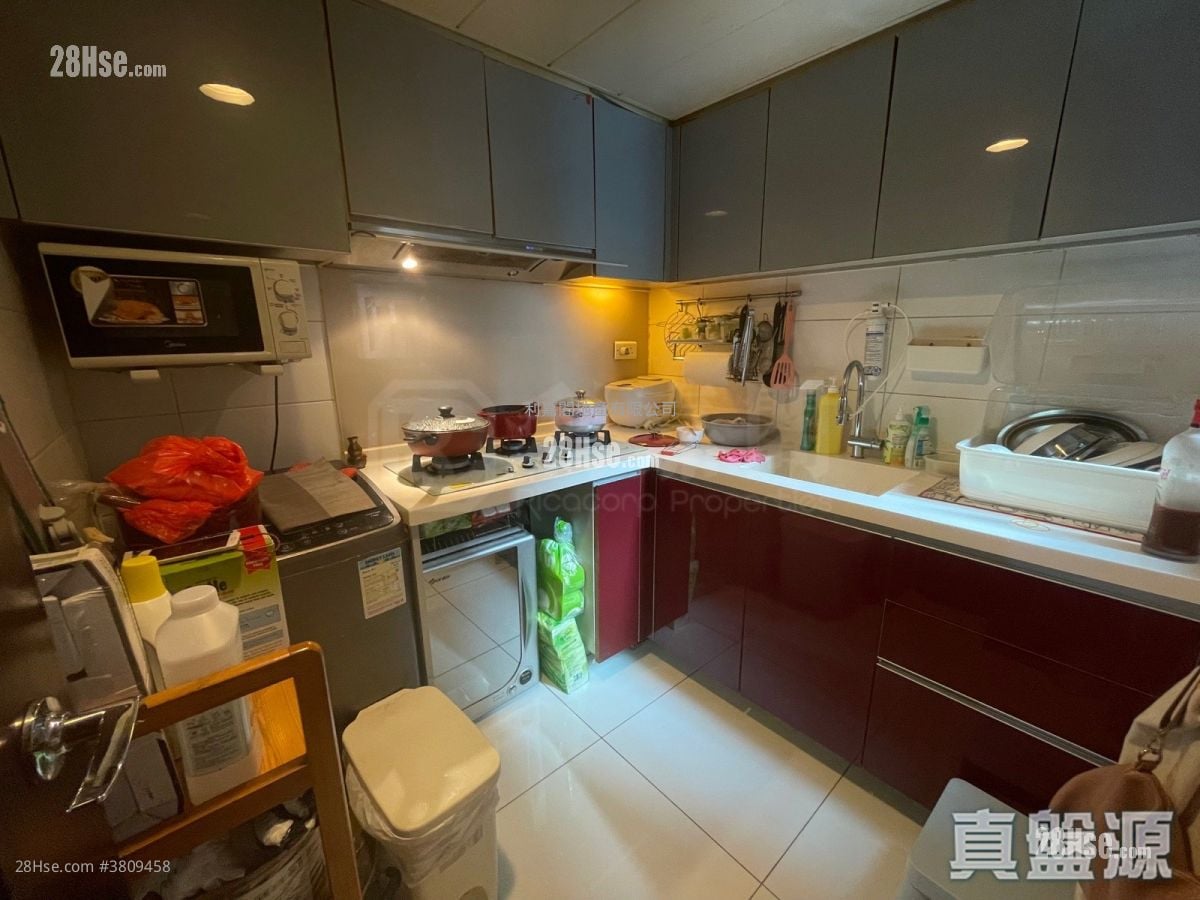 御皇庭 售盘 4 房 690 平方尺