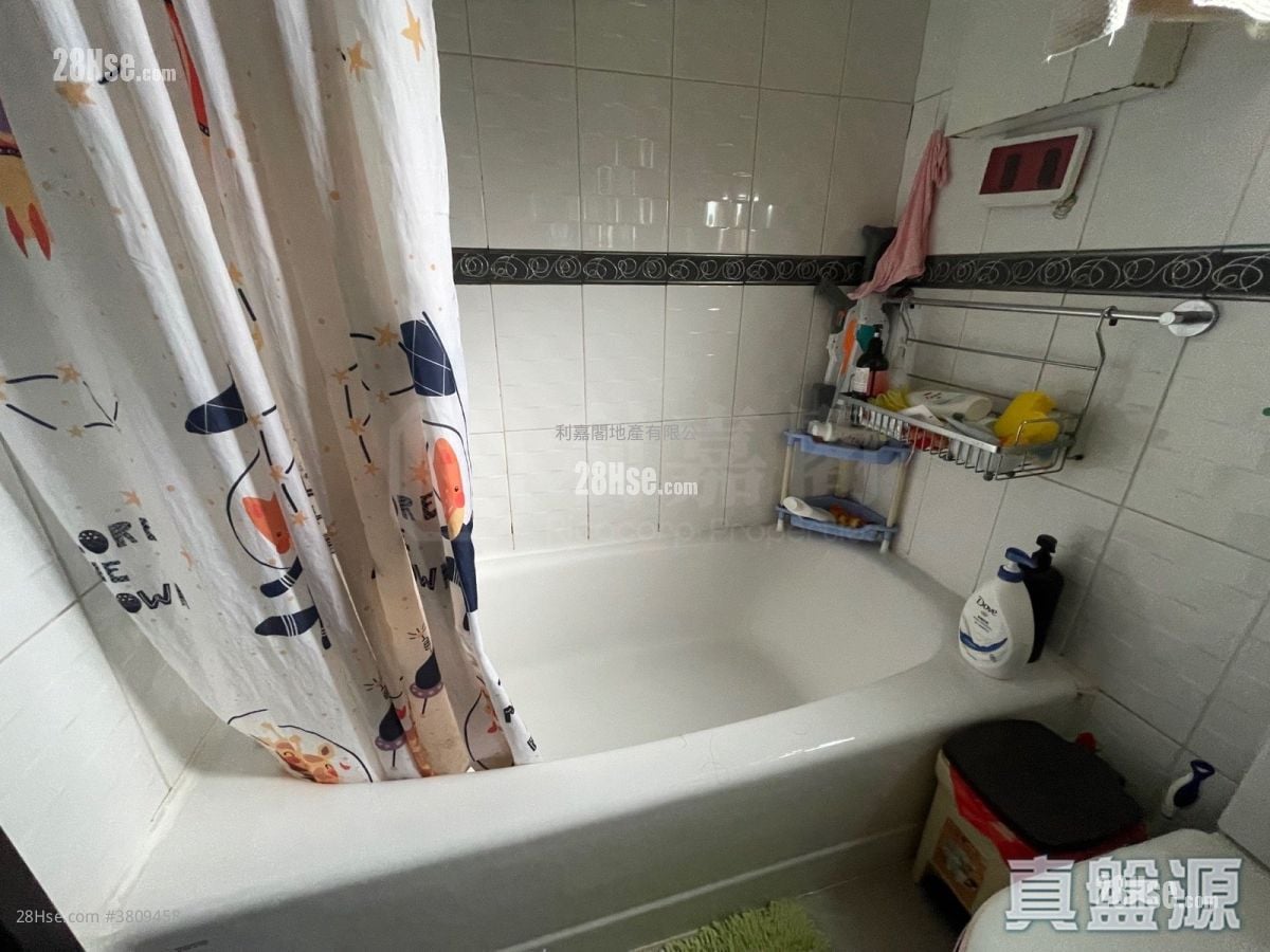 御皇庭 售盘 4 房 690 平方尺