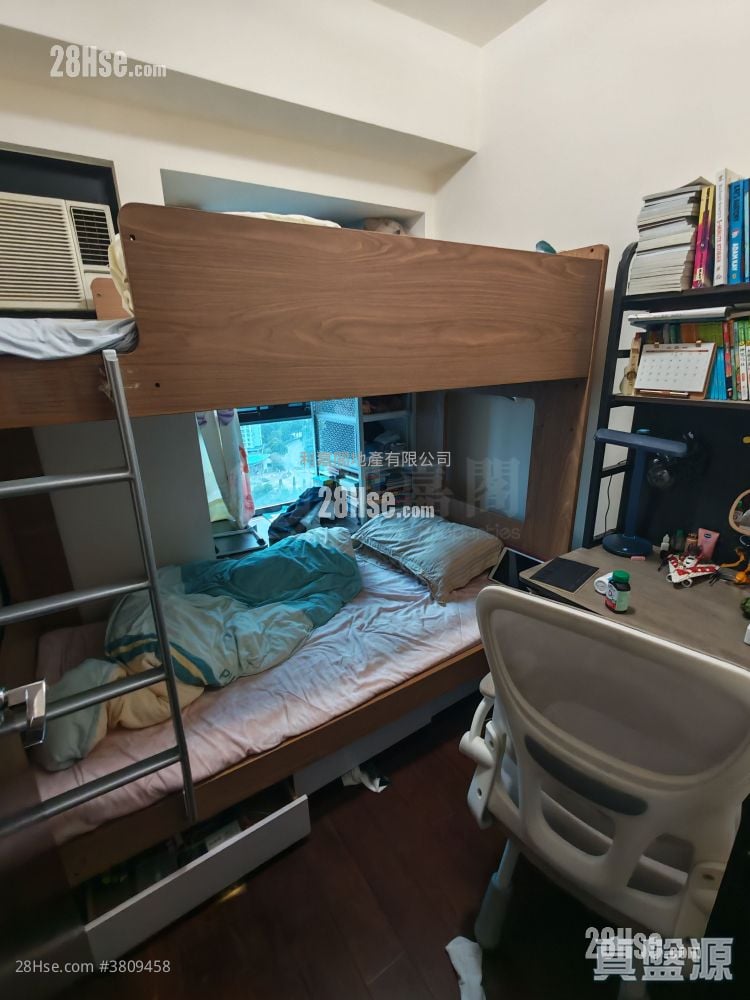 御皇庭 售盘 4 房 690 平方尺