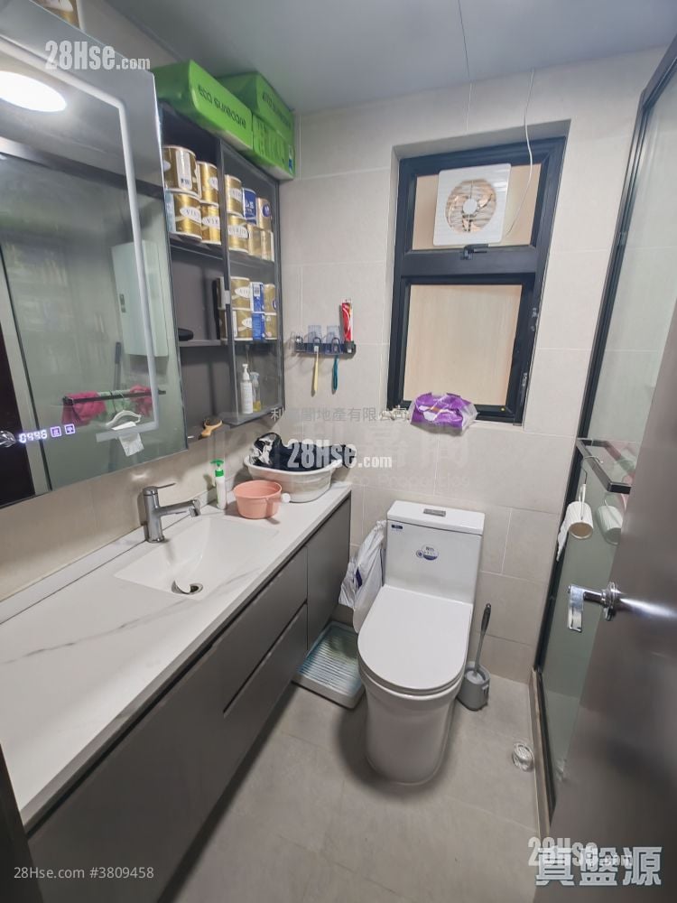 御皇庭 售盘 4 房 690 平方尺