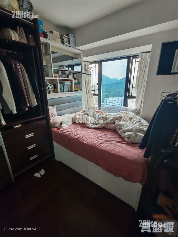 御皇庭 售盘 4 房 690 平方尺