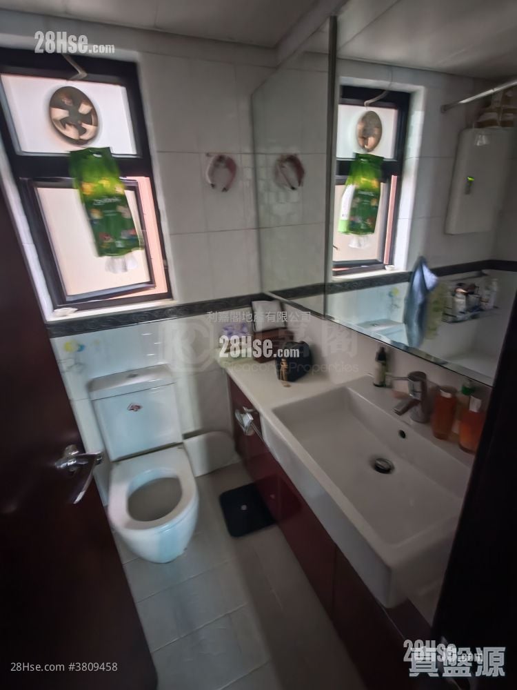 御皇庭 售盘 4 房 690 平方尺