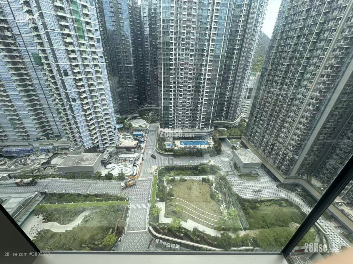 The Southside Rental 3 Bedrooms , 3 Bathrooms 737 ft²