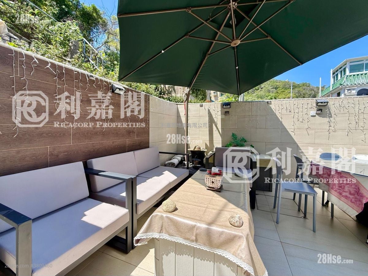 Ha Yeung Village Sell 3 Bedrooms , 3 Bathrooms 1,400 ft²