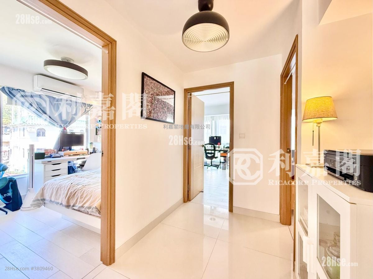 Ha Yeung Village Sell 3 Bedrooms , 3 Bathrooms 1,400 ft²