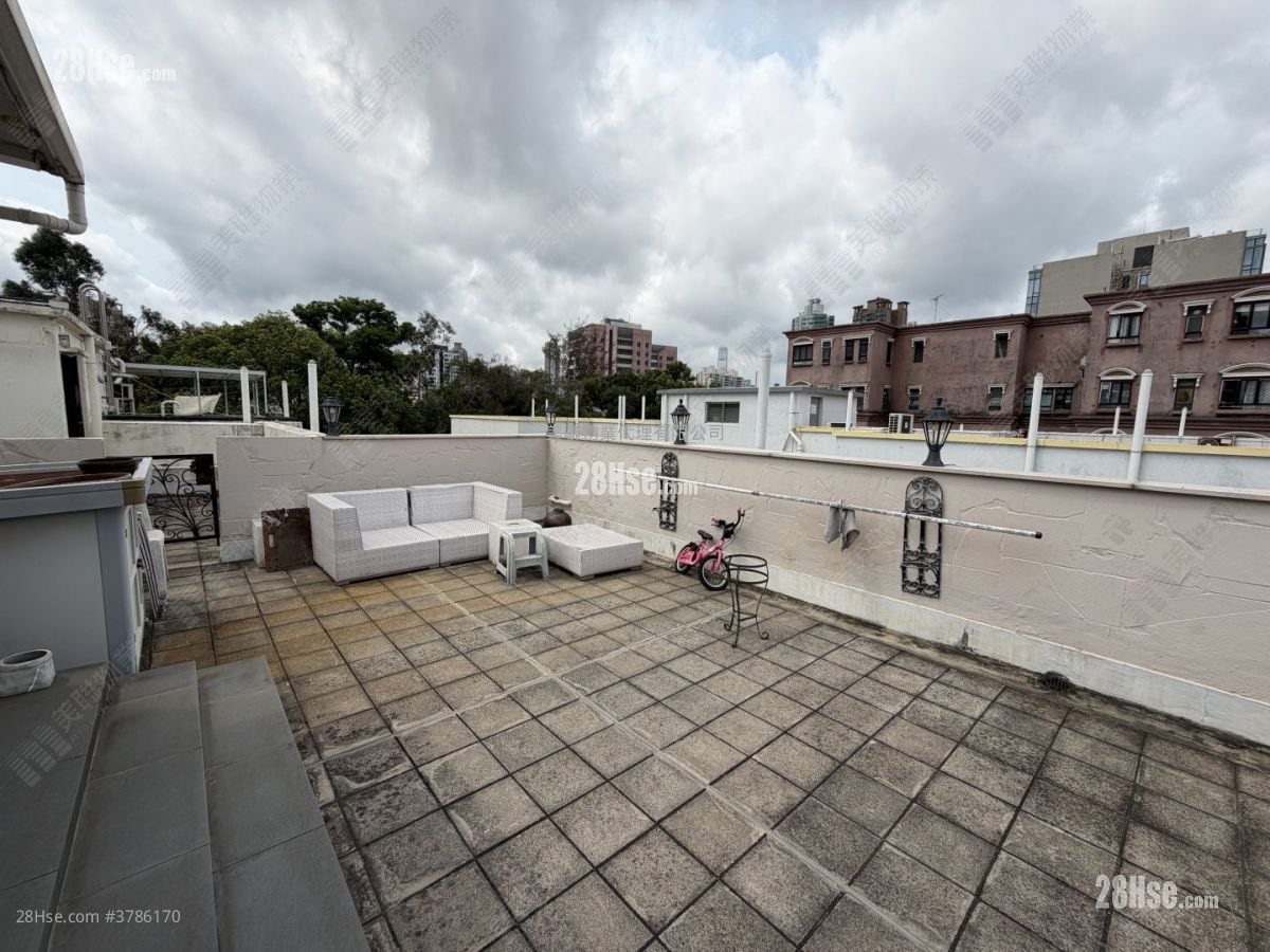 国城大厦 售盘 3 房 , 2 浴室 1,061 平方尺