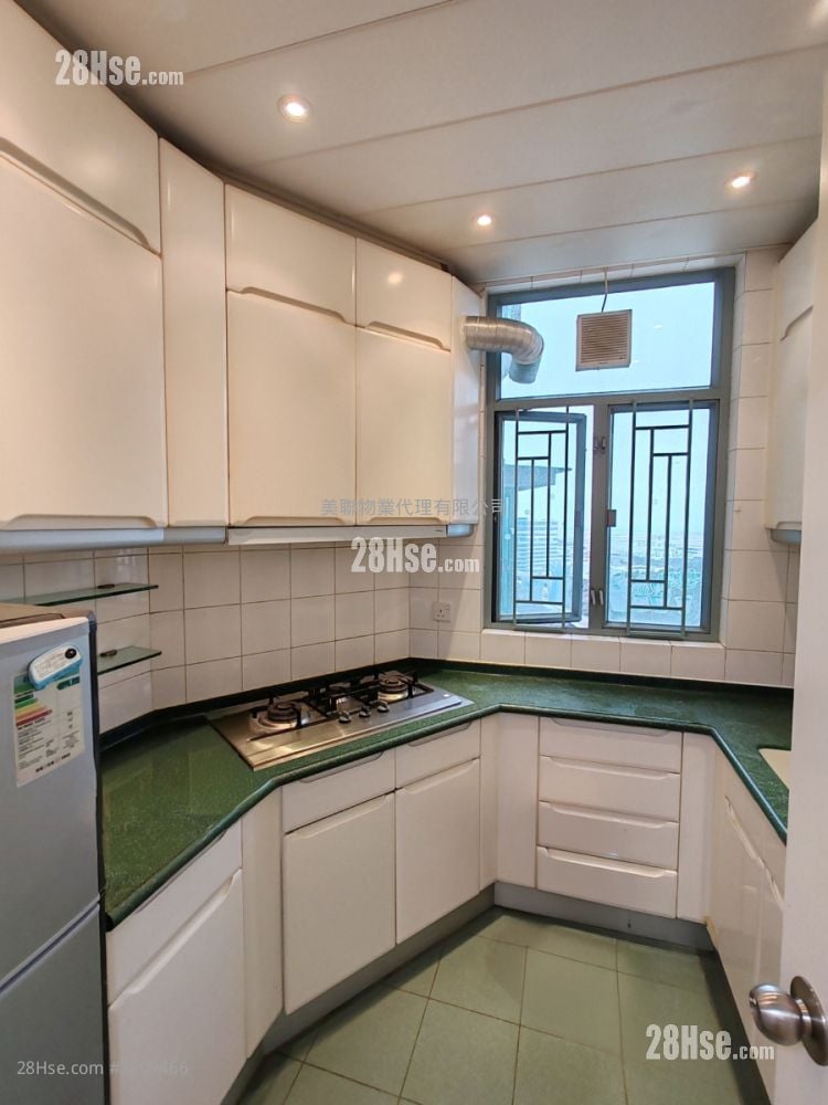 Tung Chung Crescent Rental 3 Bedrooms , 3 Bathrooms 821 ft²