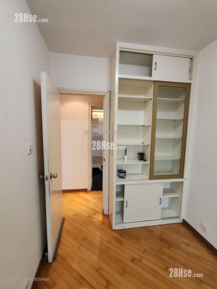 Tung Chung Crescent Rental 3 Bedrooms , 3 Bathrooms 821 ft²