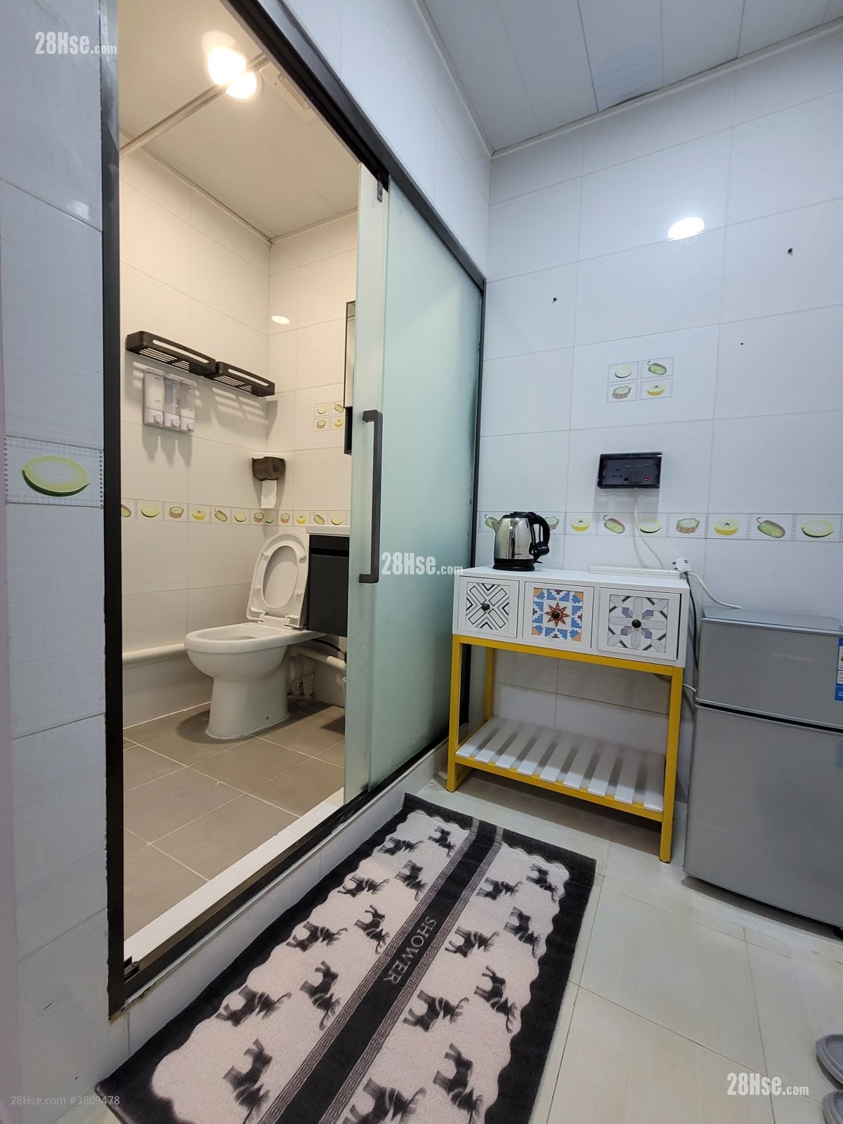 National Court Rental 1 Bedroom , 1 Bathroom 180 ft²