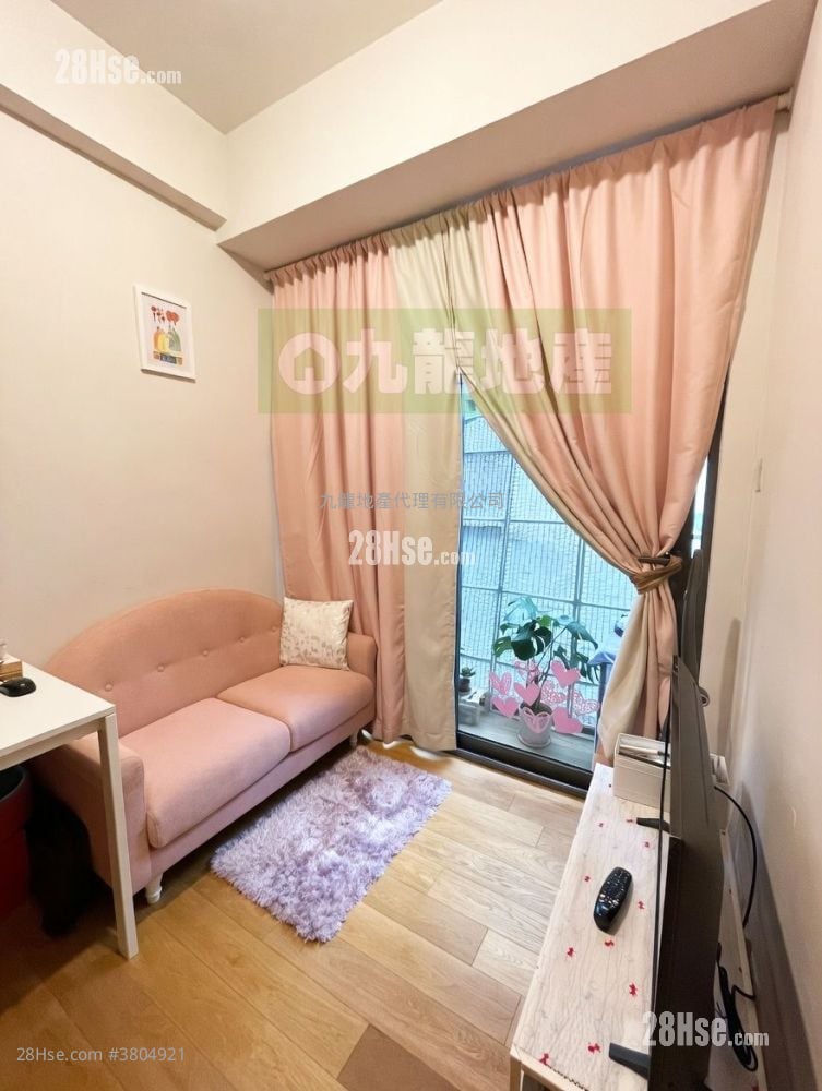 The Astro Sell 1 Bedroom , 1 Bathroom 238 ft²