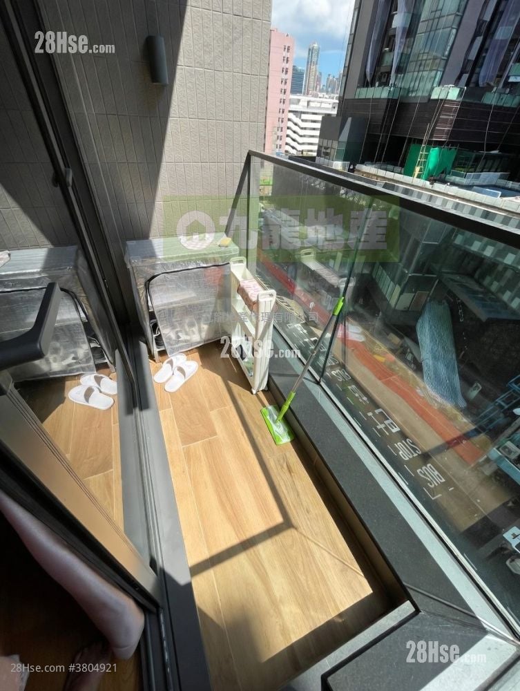 The Astro Sell 1 Bedroom , 1 Bathroom 238 ft²