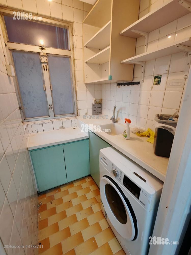 Ho Choi Building Sell 2 Bedrooms , 1 Bathroom 268 ft²