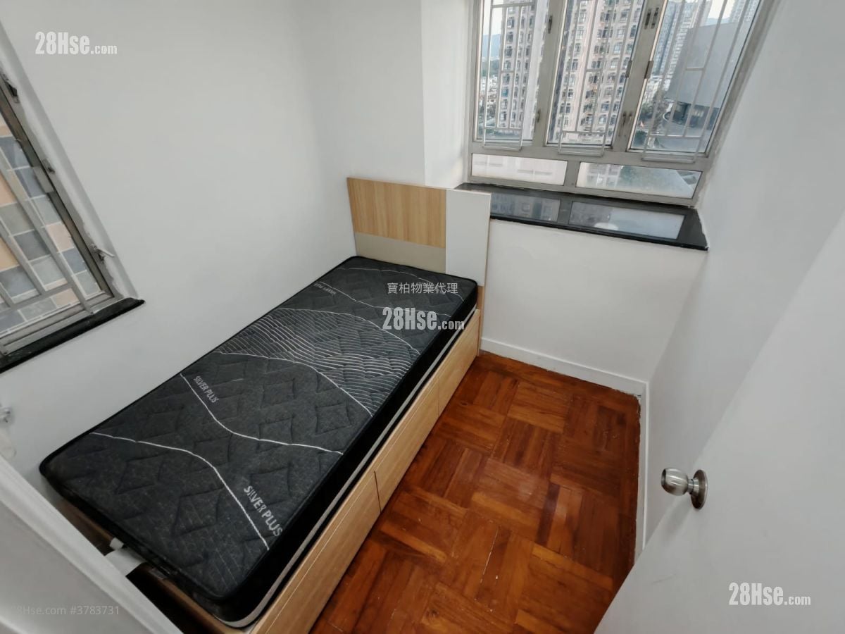 Ho Choi Building Sell 2 Bedrooms , 1 Bathroom 268 ft²