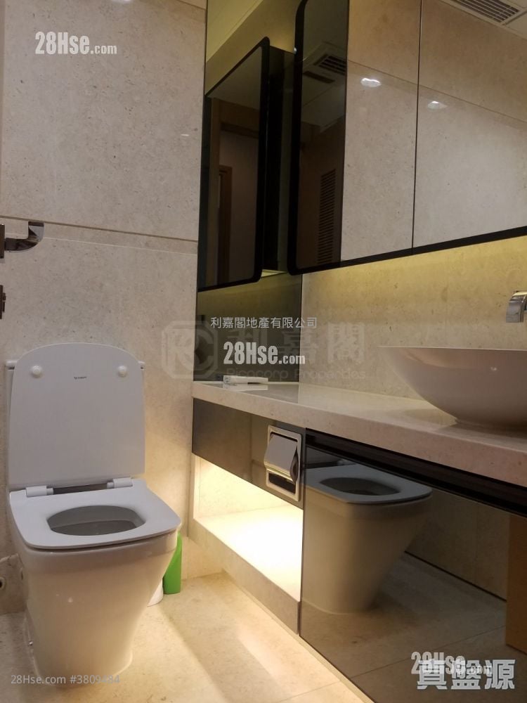 Upton Sell 3 Bedrooms 1,182 ft²