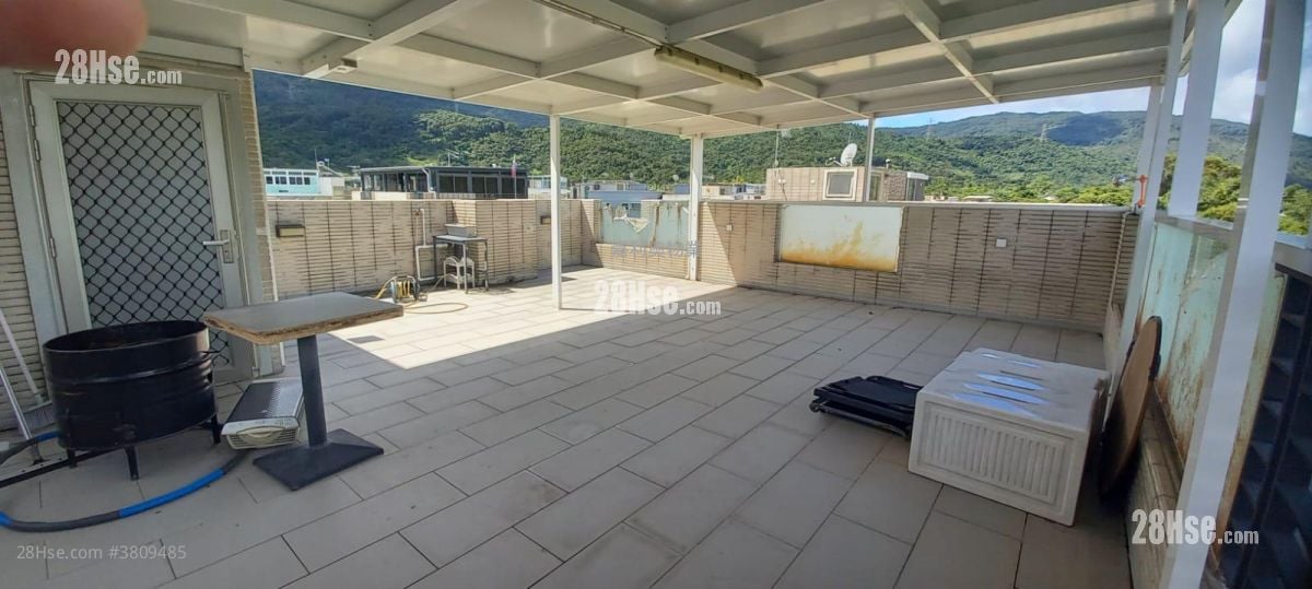 Kam Sheung Rd Sell 3 Bedrooms , 1 Bathroom 700 ft²