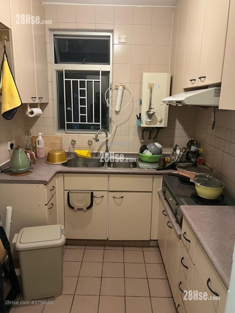 锦泰苑 租盘 3 房 , 2 浴室 650 平方尺