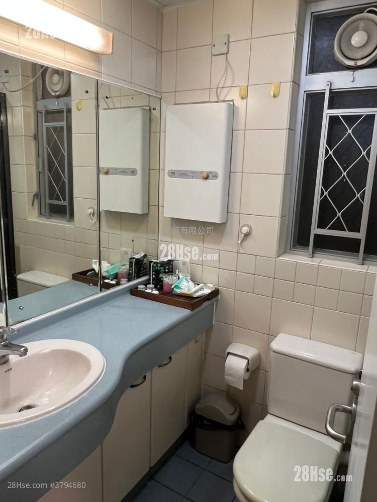 锦泰苑 租盘 3 房 , 2 浴室 650 平方尺