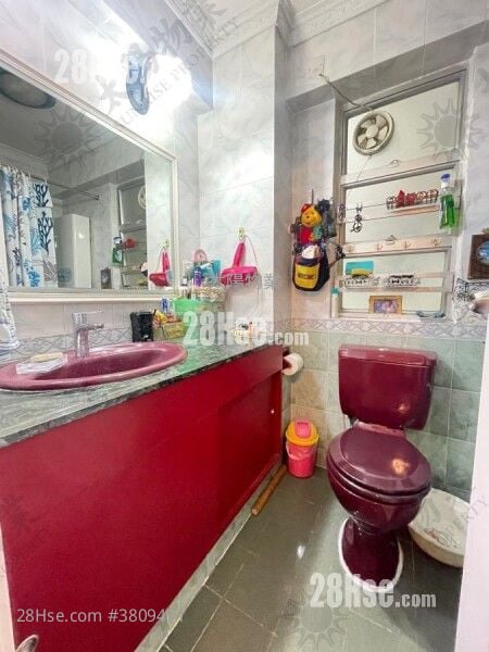 Whampoa Garden Sell 4 Bedrooms 797 ft²