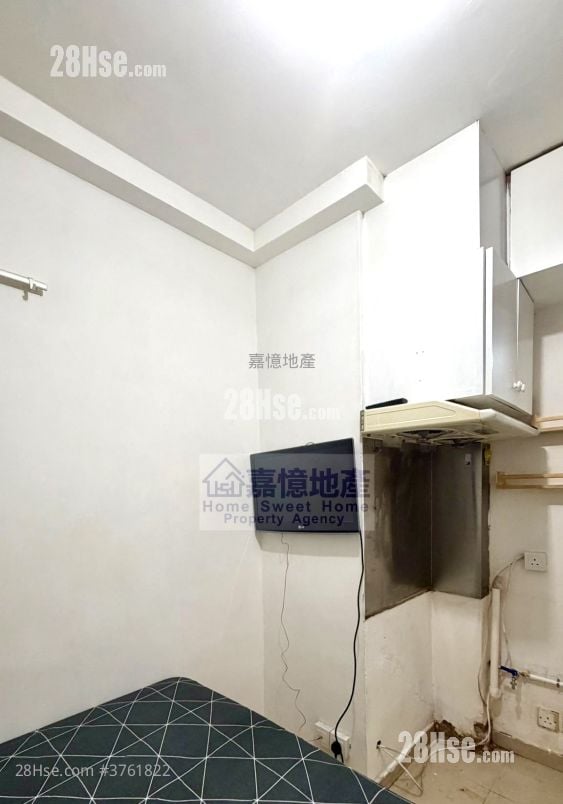 Apartment Rental Studio , 1 Bathroom 130 ft²