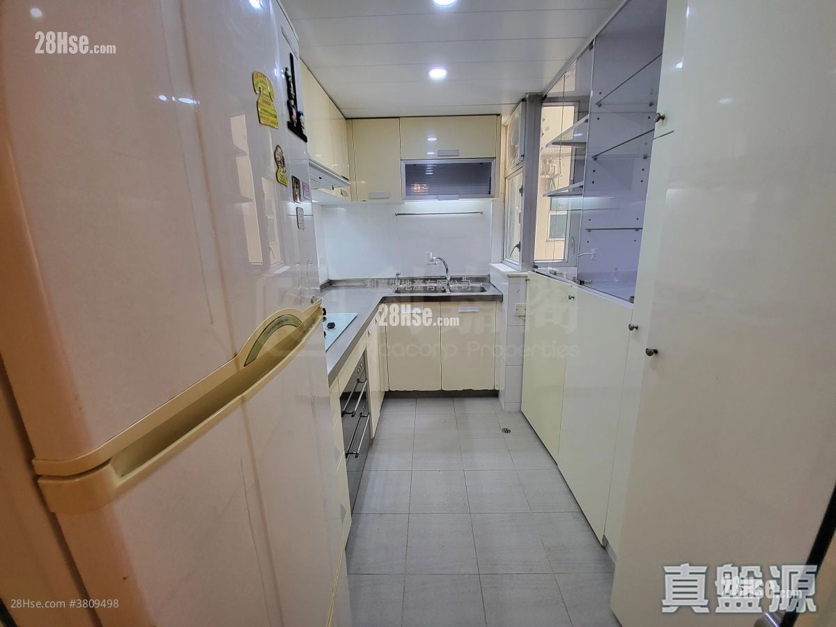 Mei Foo Sun Chuen Sell 3 Bedrooms , 2 Bathrooms 927 ft²