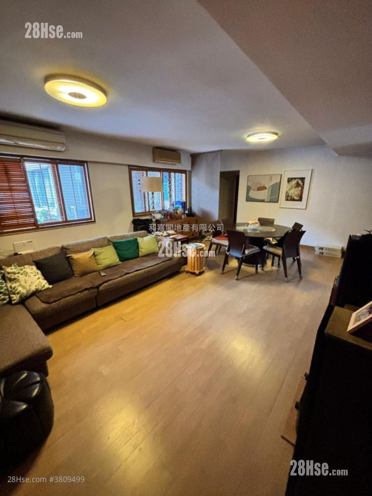 Westland Heights Sell 3 Bedrooms , 2 Bathrooms 987 ft²