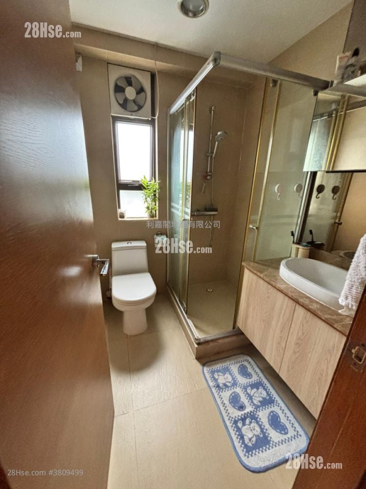 Westland Heights Sell 3 Bedrooms , 2 Bathrooms 987 ft²